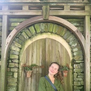 Meet your Posher, Dakota